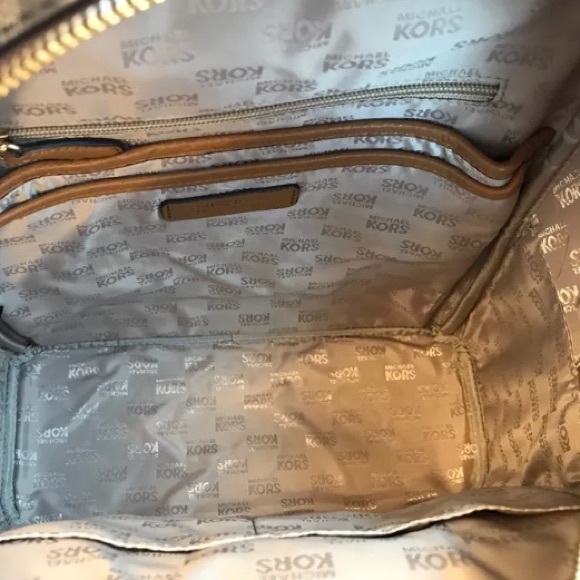 Michael Kors Large Abbey Brown backpack acorn bag - Picture 7 of 8